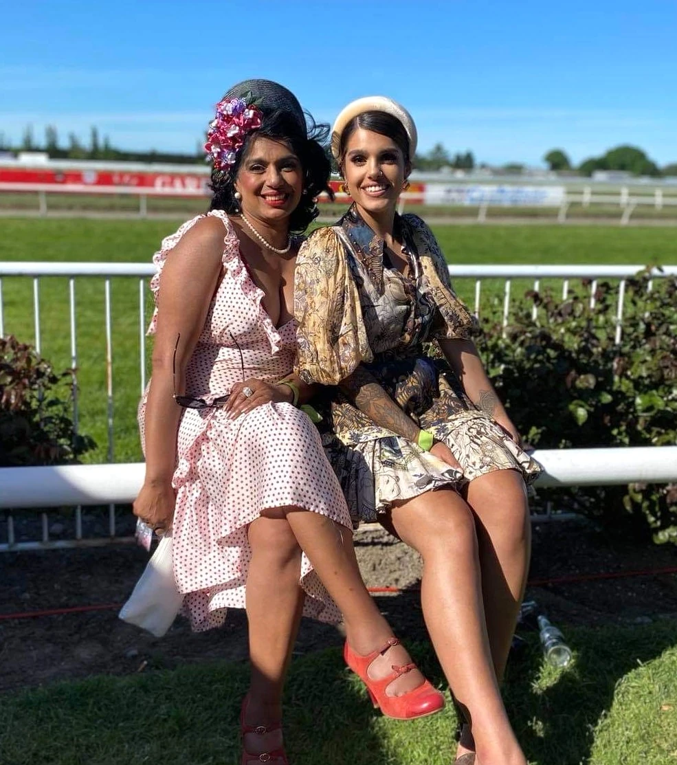 Lauren and Sheena Hemens